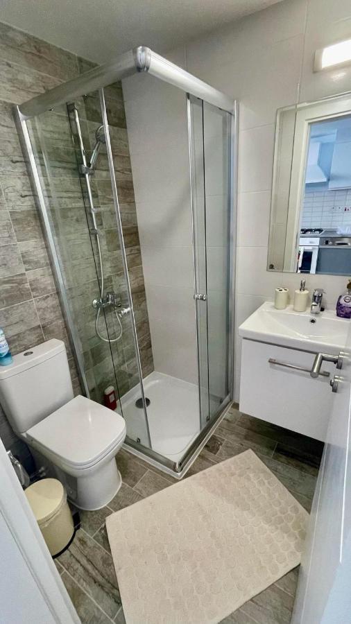 פמגוסטה Sea View Suites By The Coast מראה חיצוני תמונה