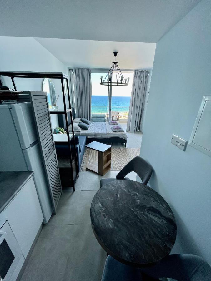 פמגוסטה Sea View Suites By The Coast מראה חיצוני תמונה