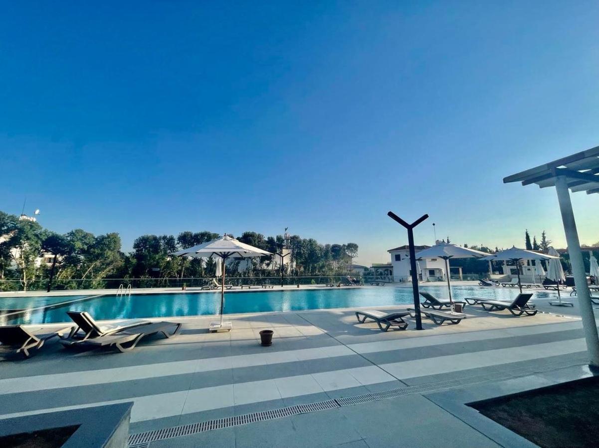 פמגוסטה Sea View Suites By The Coast מראה חיצוני תמונה