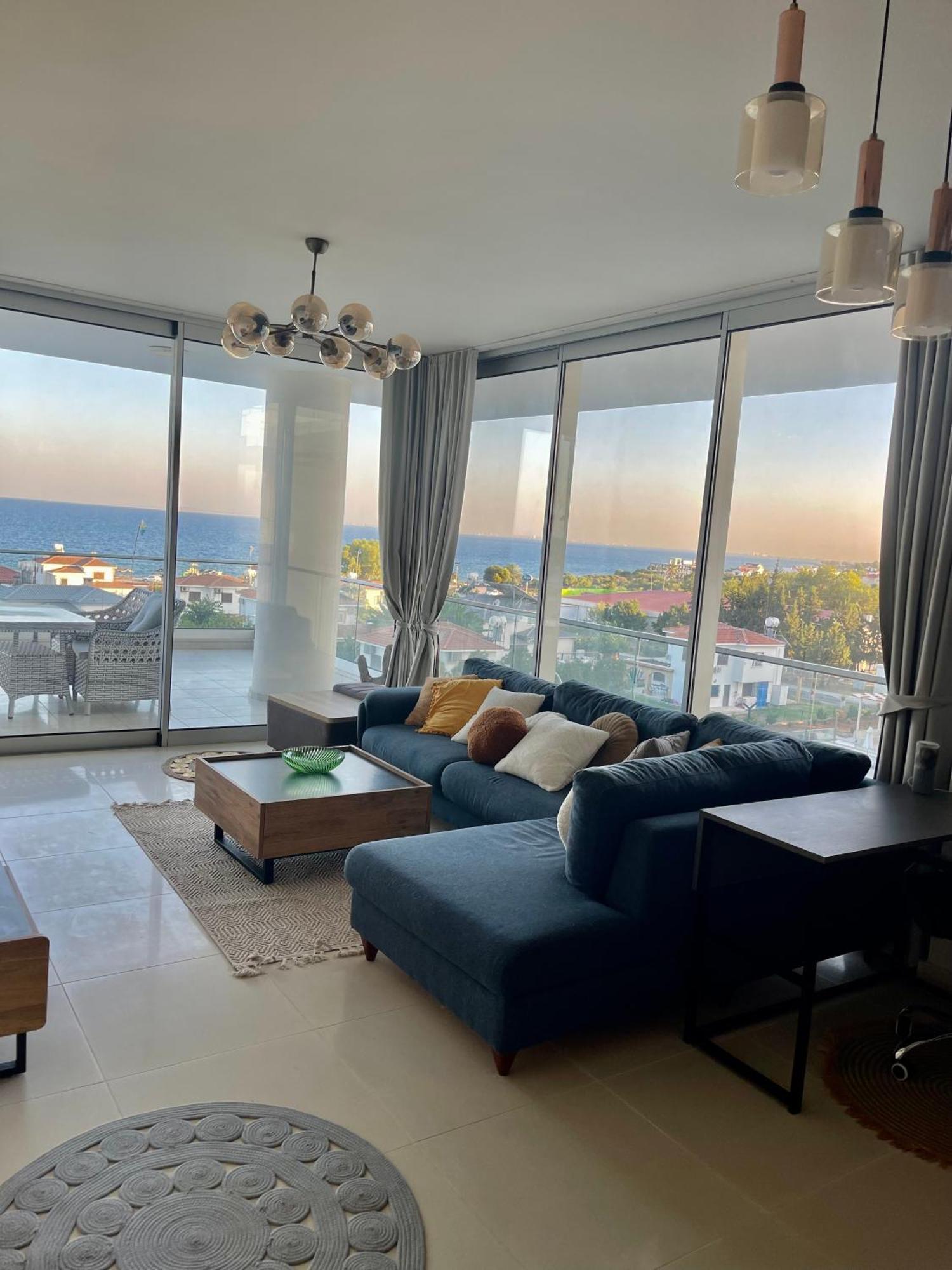 פמגוסטה Sea View Suites By The Coast מראה חיצוני תמונה
