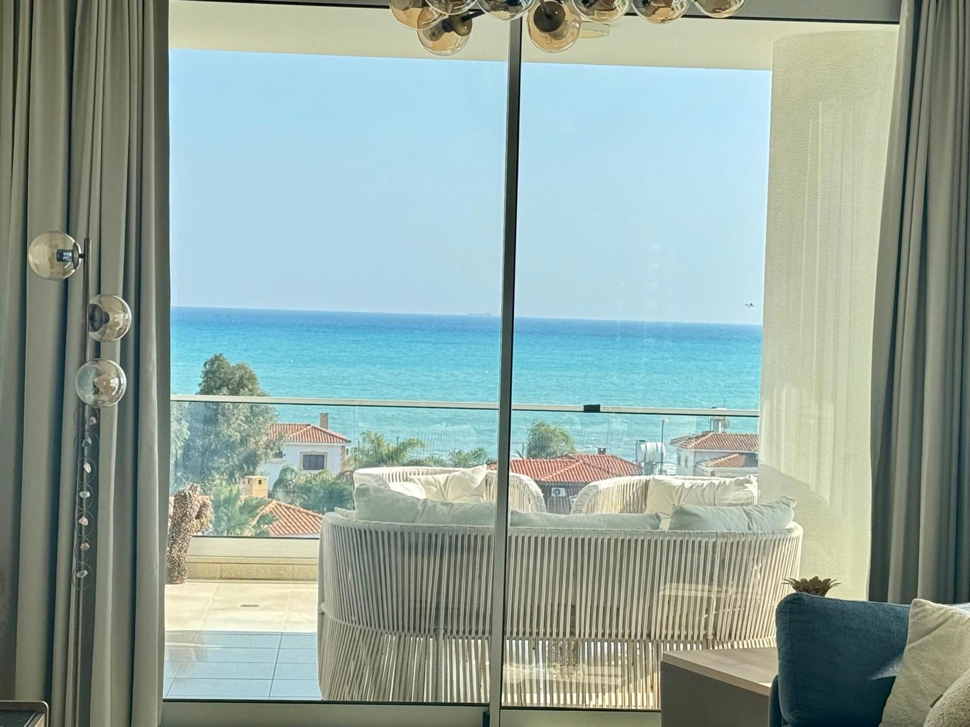 פמגוסטה Sea View Suites By The Coast מראה חיצוני תמונה