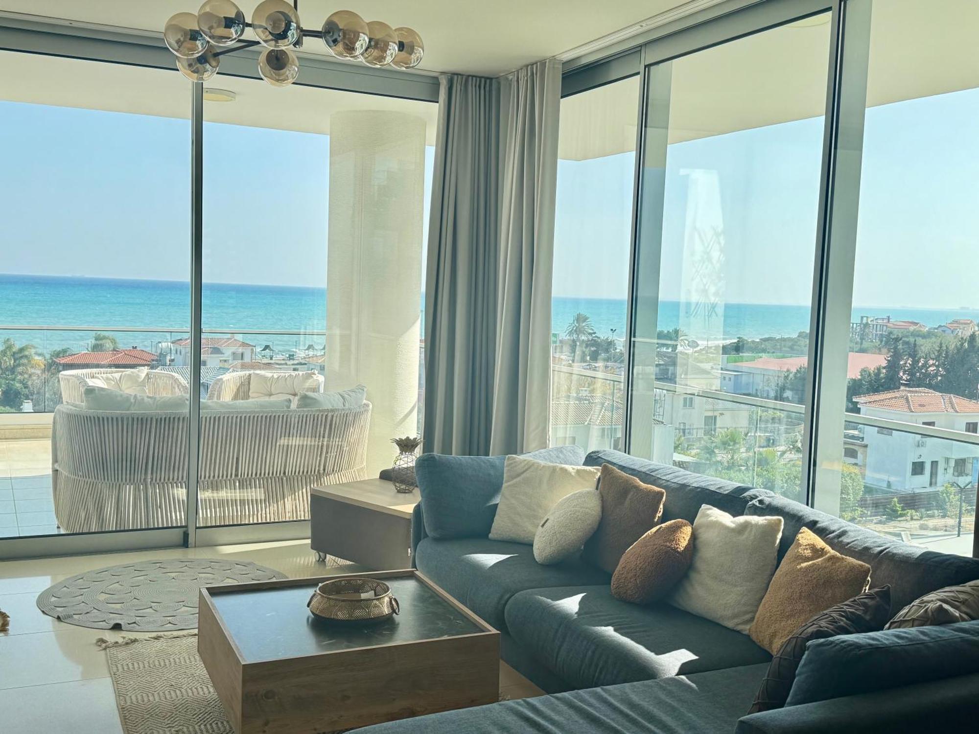 פמגוסטה Sea View Suites By The Coast מראה חיצוני תמונה